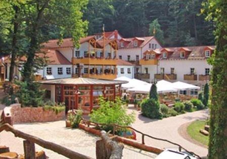 Schlosshotel Landstuhl Exterior photo